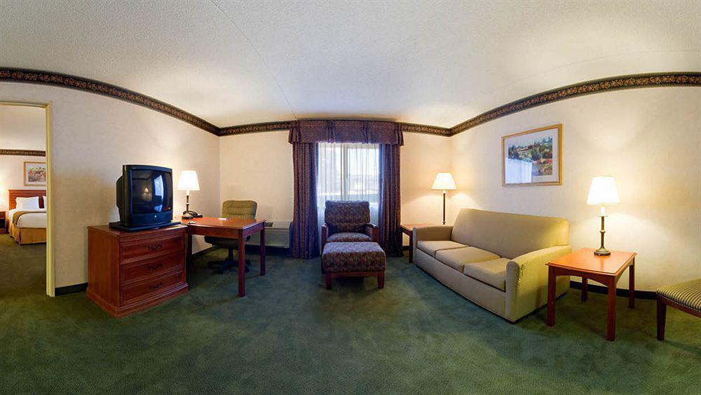 Holiday Inn Express Hotel & Suites Pittsburgh Airport By Ihg Robinson Township 部屋 写真