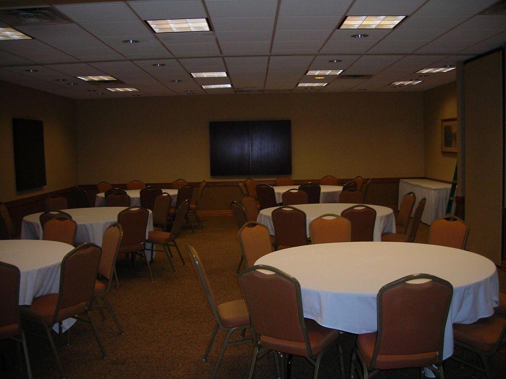 Holiday Inn Express Hotel & Suites Pittsburgh Airport By Ihg Robinson Township 設備 写真
