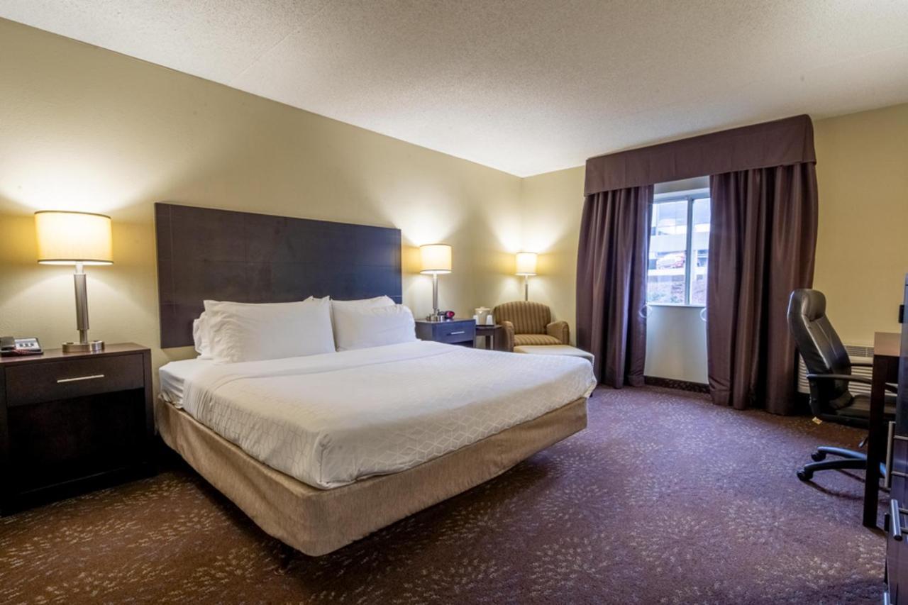 Holiday Inn Express Hotel & Suites Pittsburgh Airport By Ihg Robinson Township エクステリア 写真