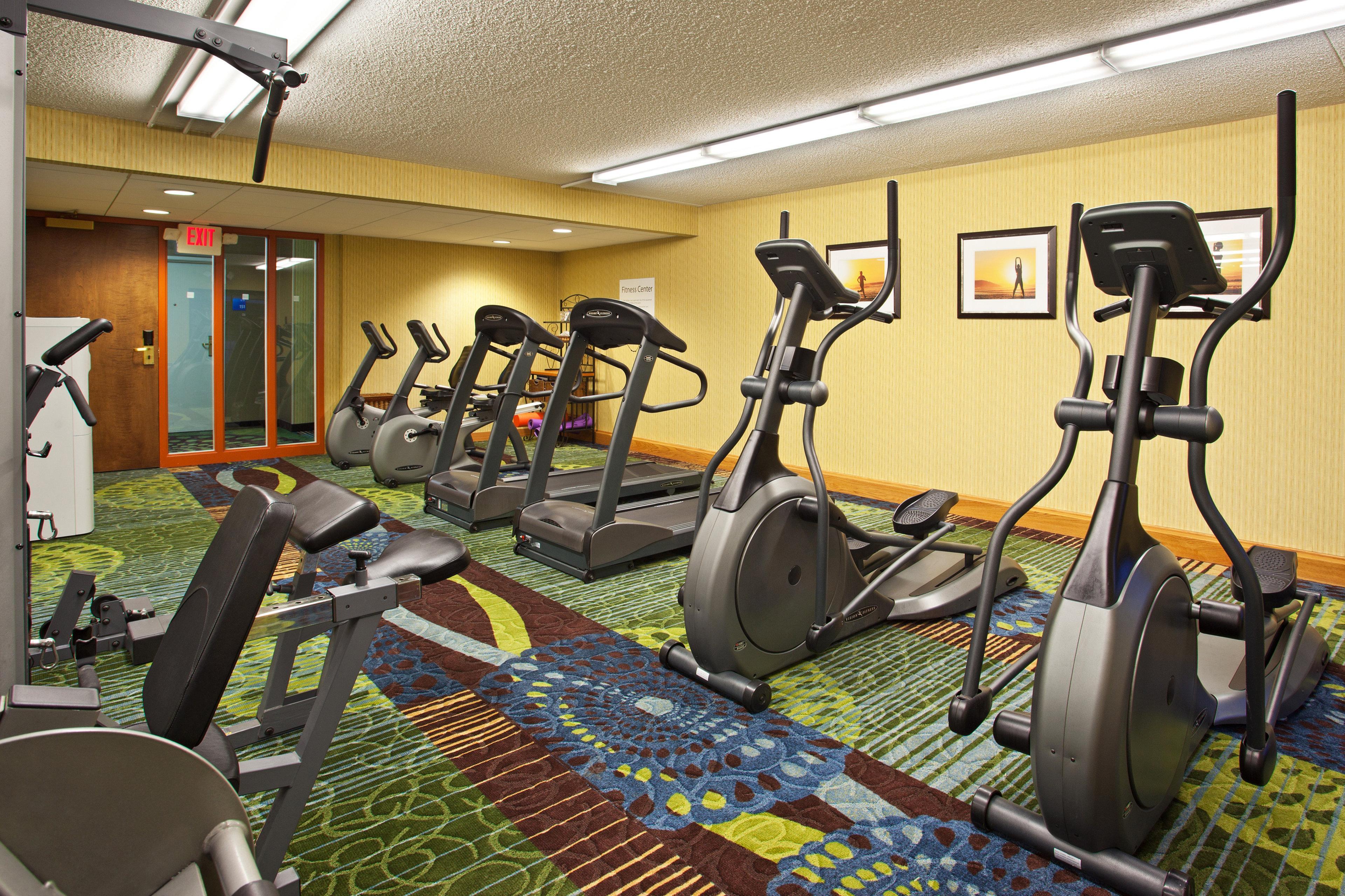 Holiday Inn Express Hotel & Suites Pittsburgh Airport By Ihg Robinson Township エクステリア 写真