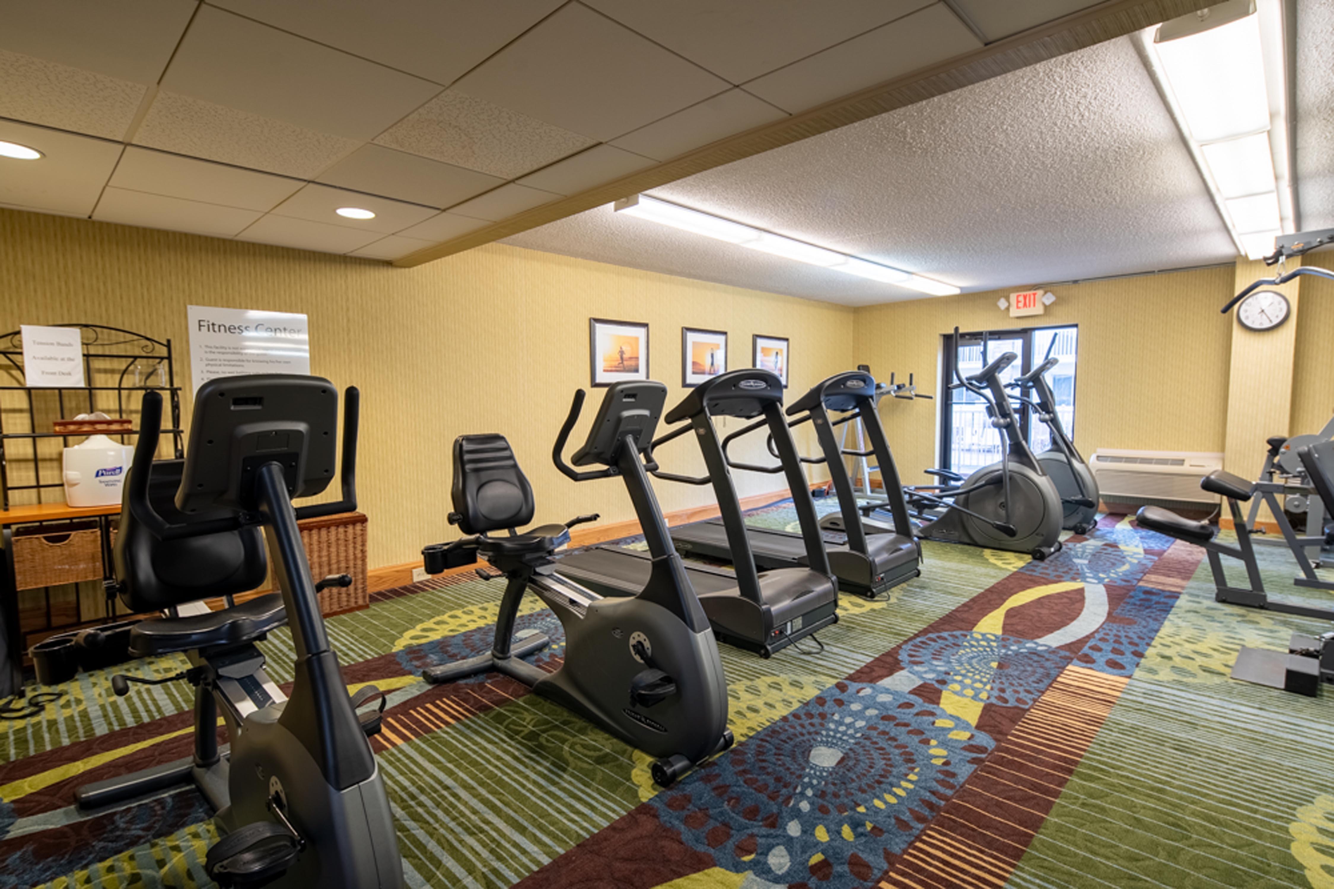 Holiday Inn Express Hotel & Suites Pittsburgh Airport By Ihg Robinson Township エクステリア 写真