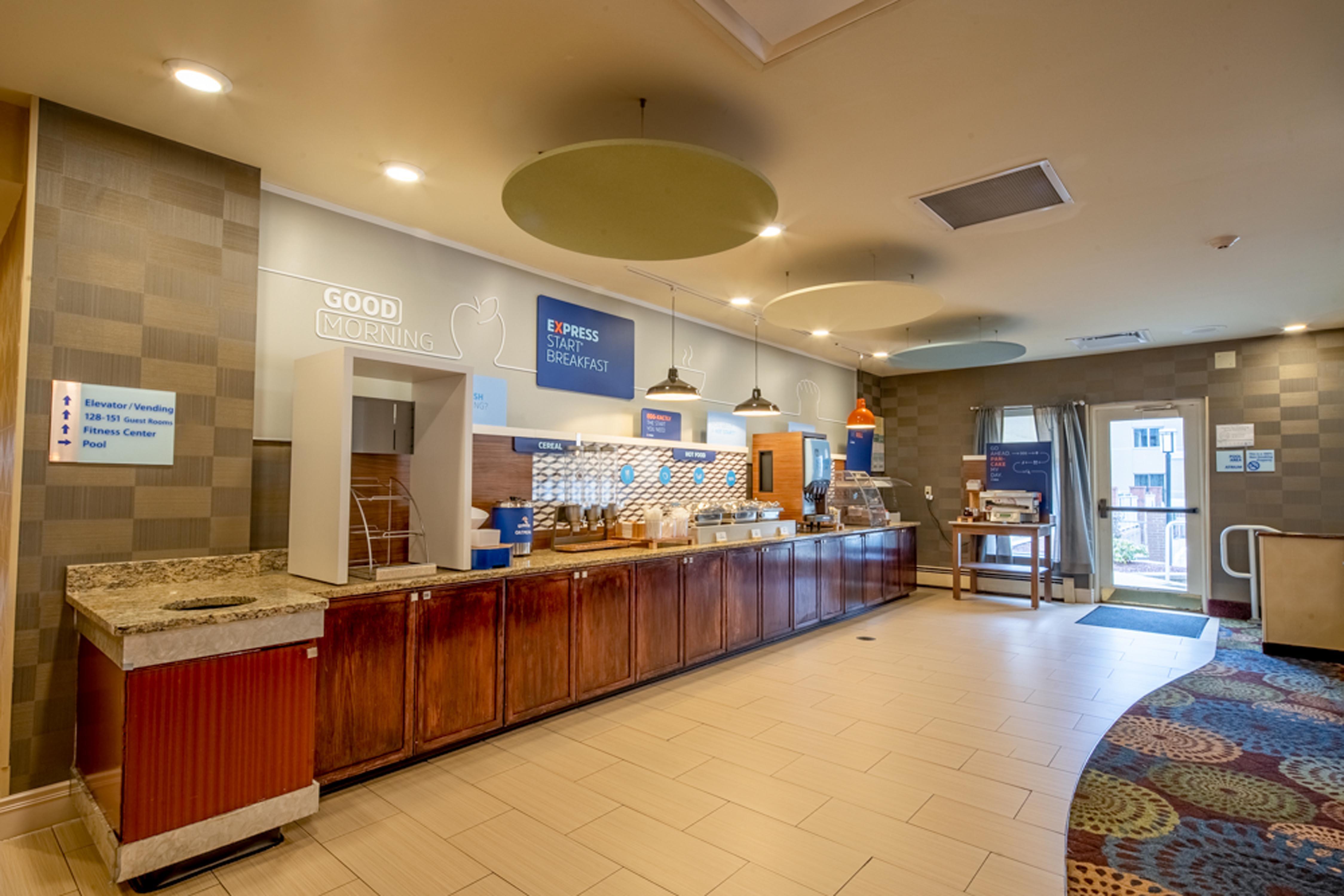 Holiday Inn Express Hotel & Suites Pittsburgh Airport By Ihg Robinson Township エクステリア 写真