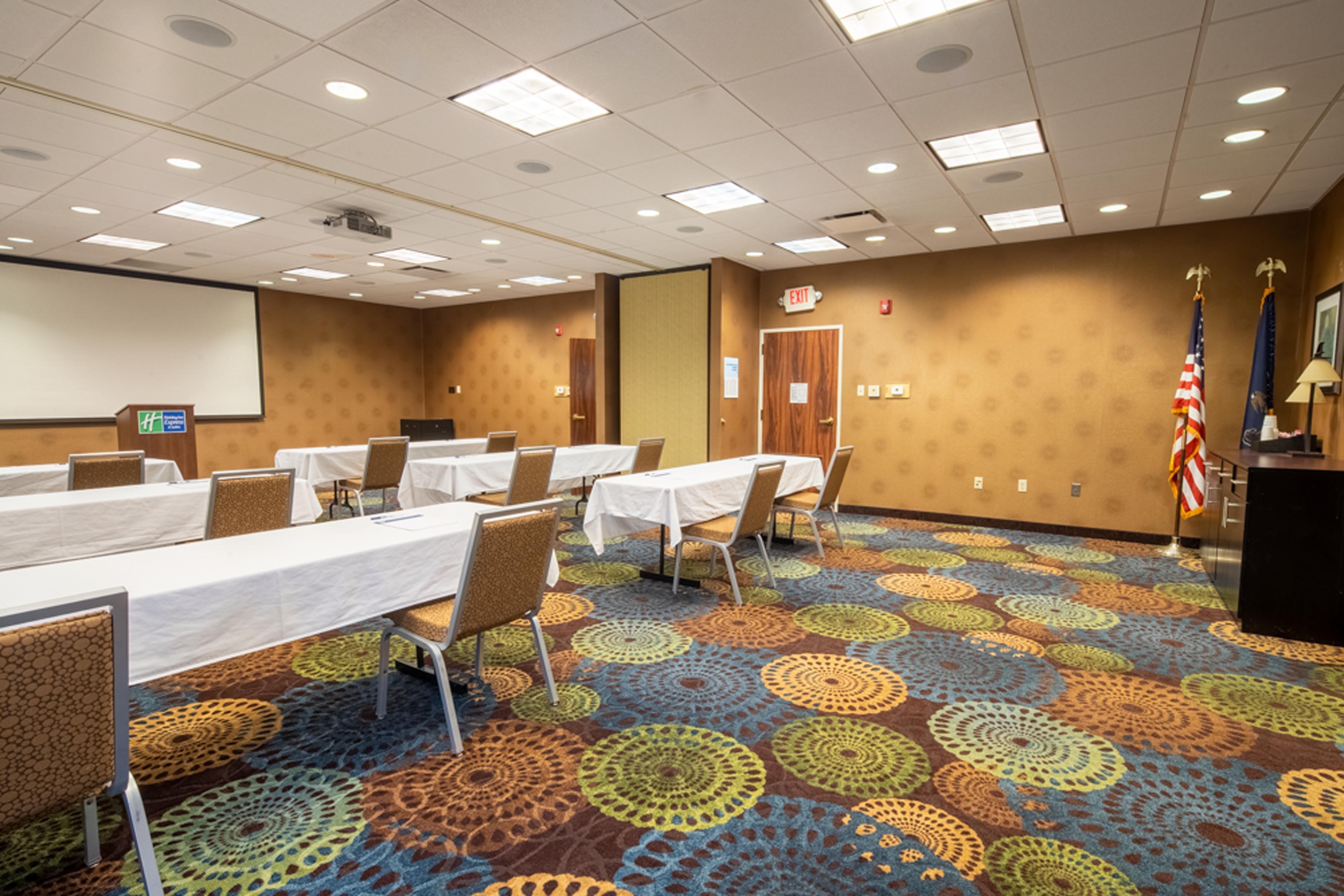 Holiday Inn Express Hotel & Suites Pittsburgh Airport By Ihg Robinson Township エクステリア 写真