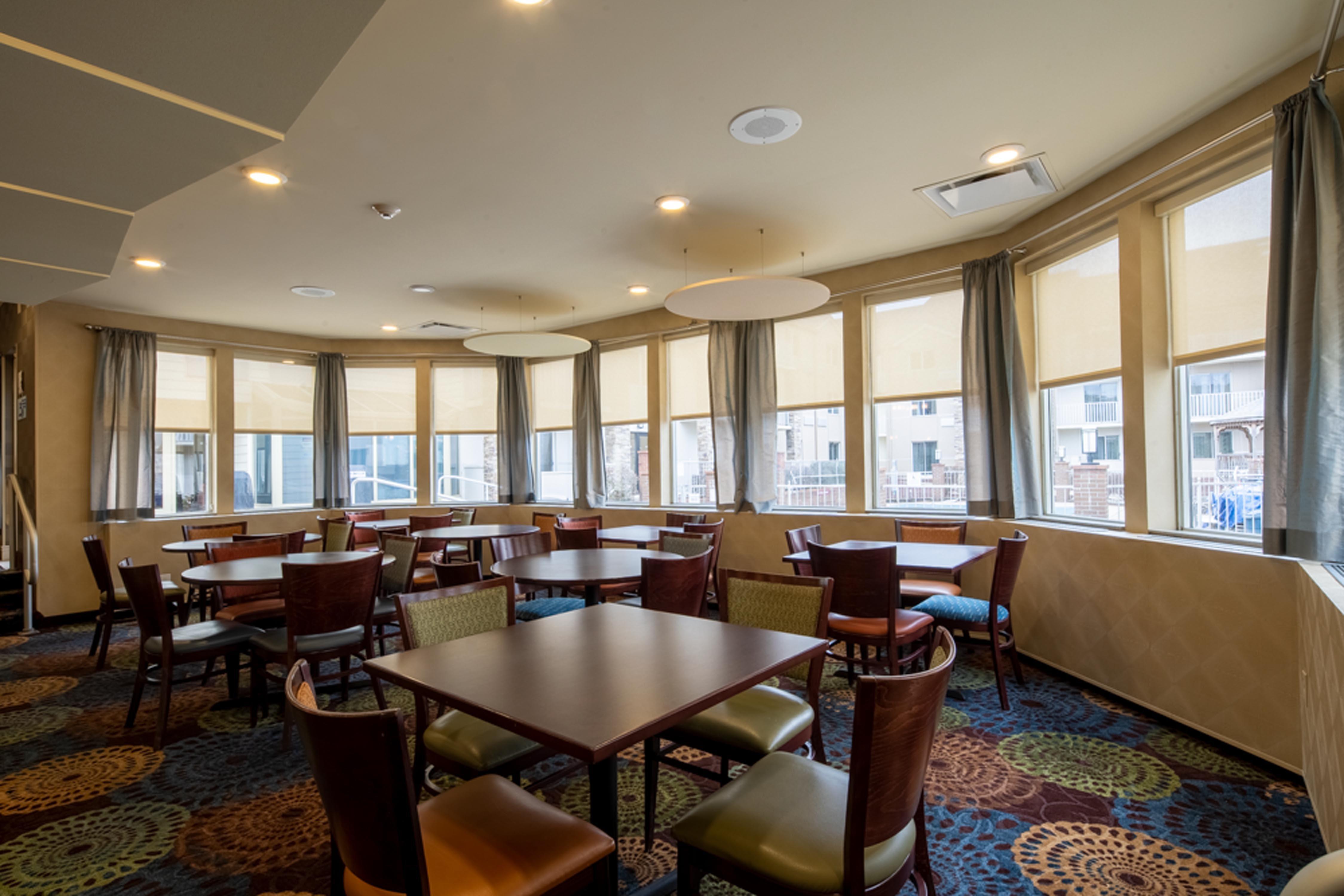 Holiday Inn Express Hotel & Suites Pittsburgh Airport By Ihg Robinson Township エクステリア 写真